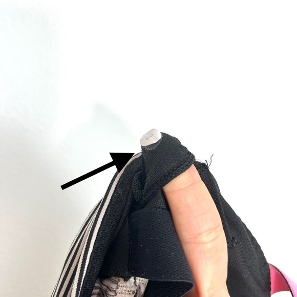 Lululemon Run Catch Me Tank Black Stripes with Adjustable Neon Pink Straps Sz. 2 - Picture 14 of 14